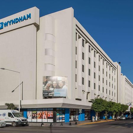 Wyndham Executivo Culiacan Bagian luar foto