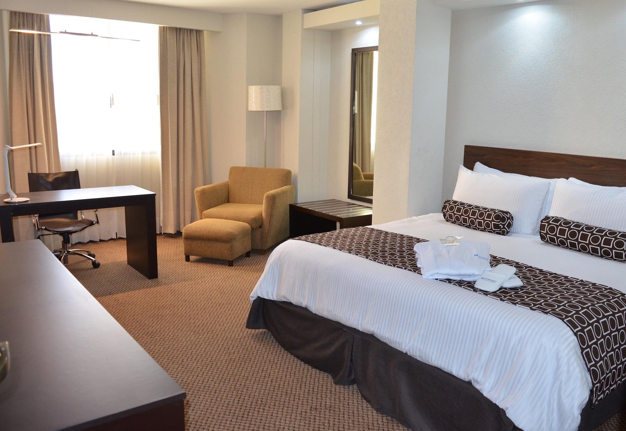 Wyndham Executivo Culiacan Bagian luar foto