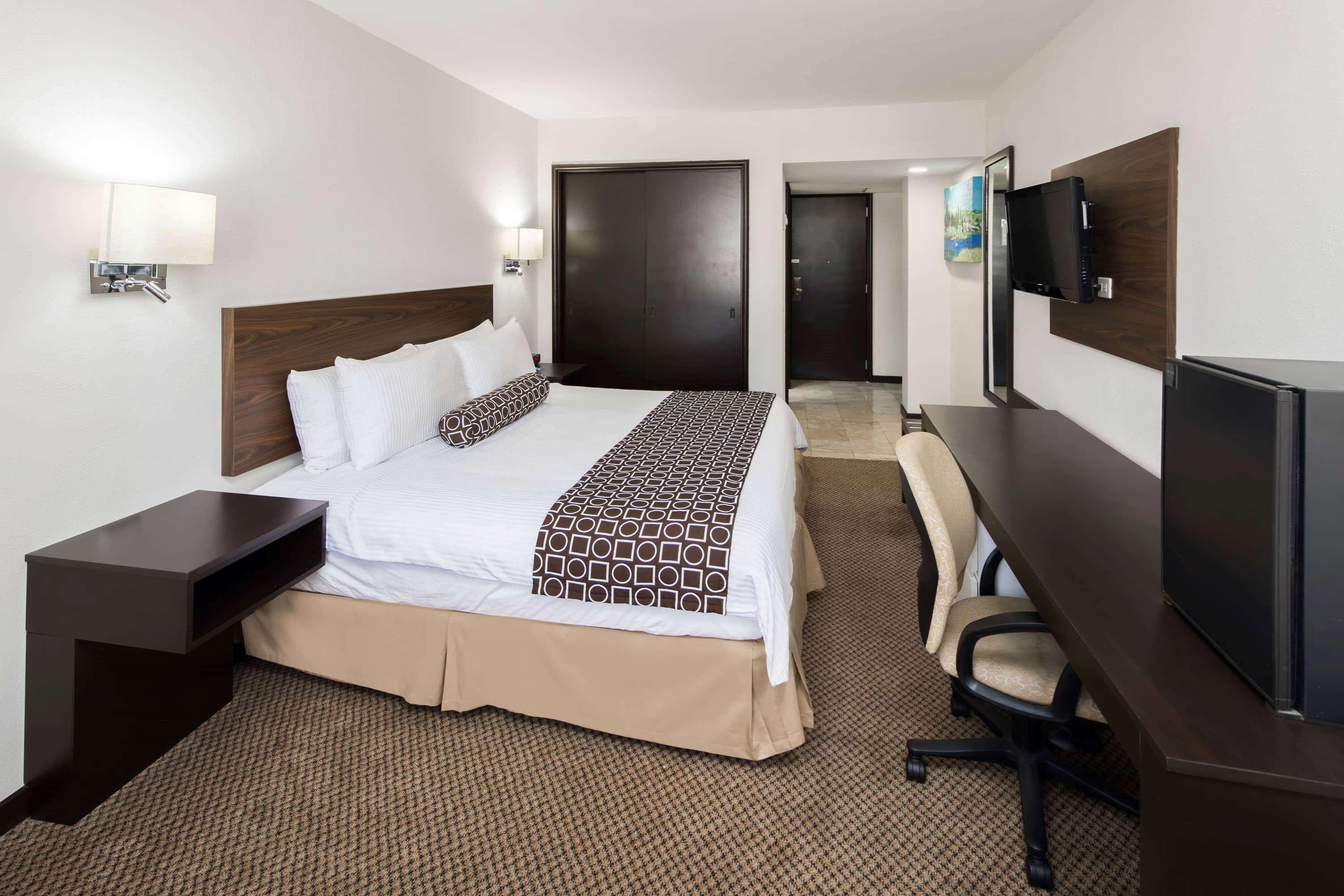 Wyndham Executivo Culiacan Bagian luar foto