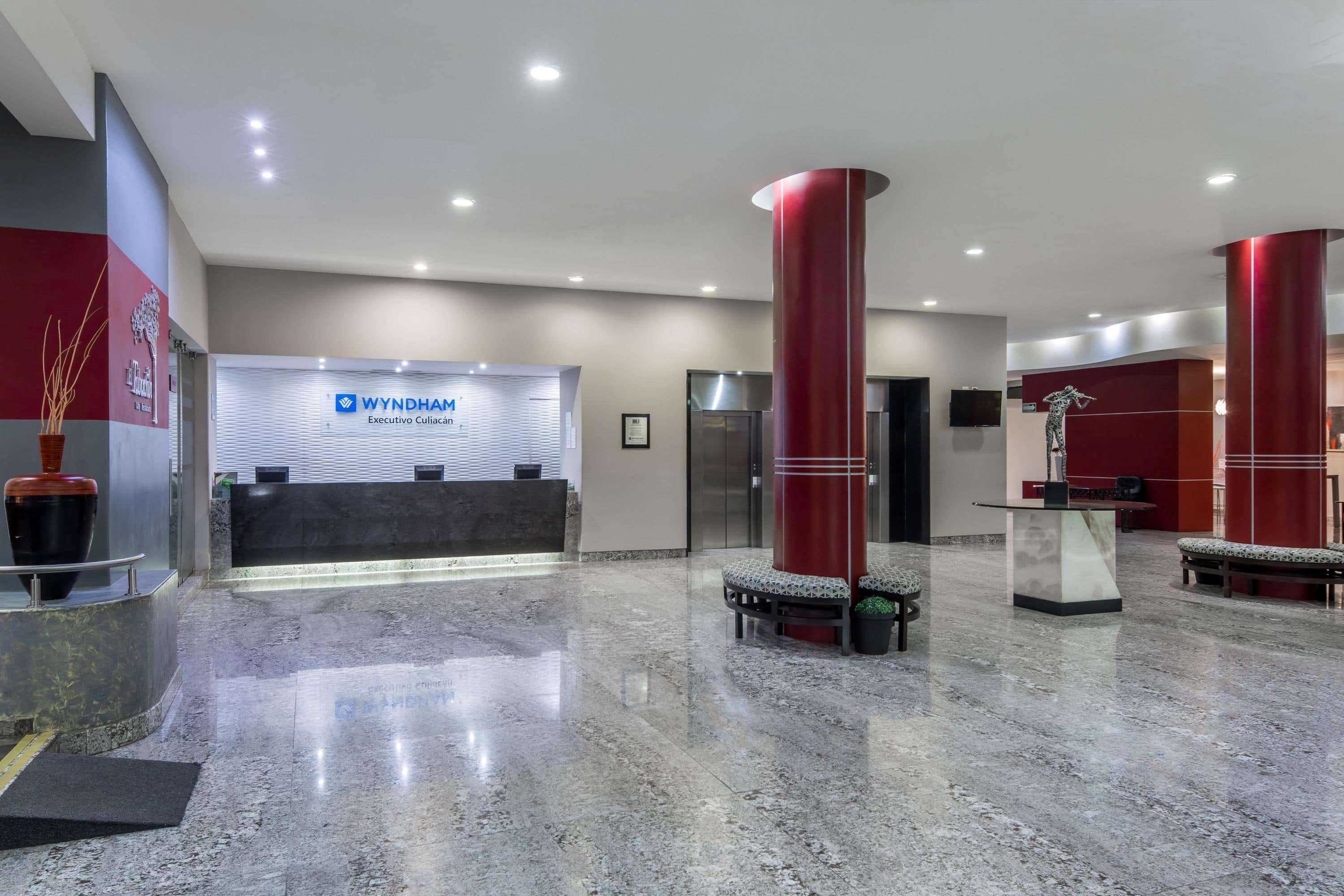 Wyndham Executivo Culiacan Bagian luar foto