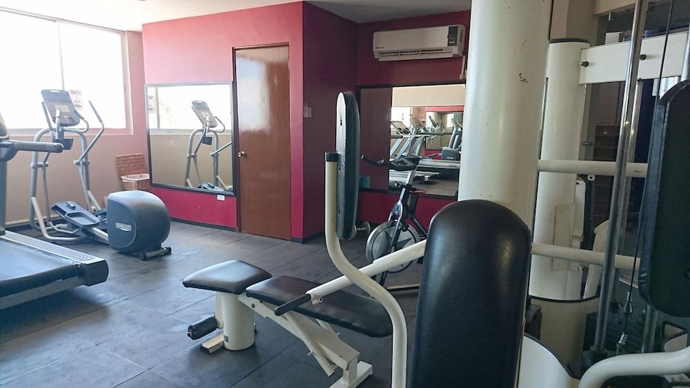 Wyndham Executivo Culiacan Bagian luar foto