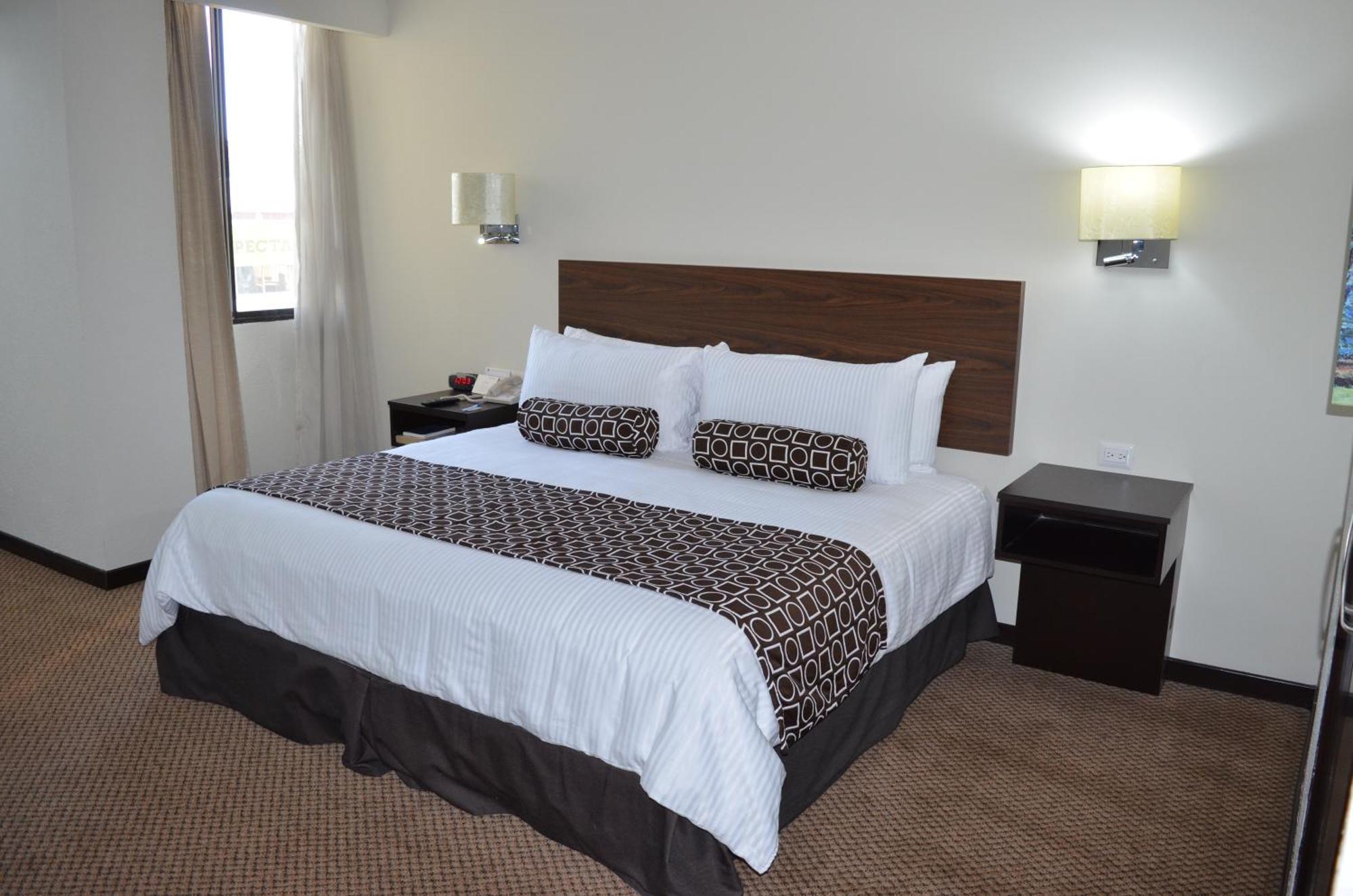 Wyndham Executivo Culiacan Bagian luar foto