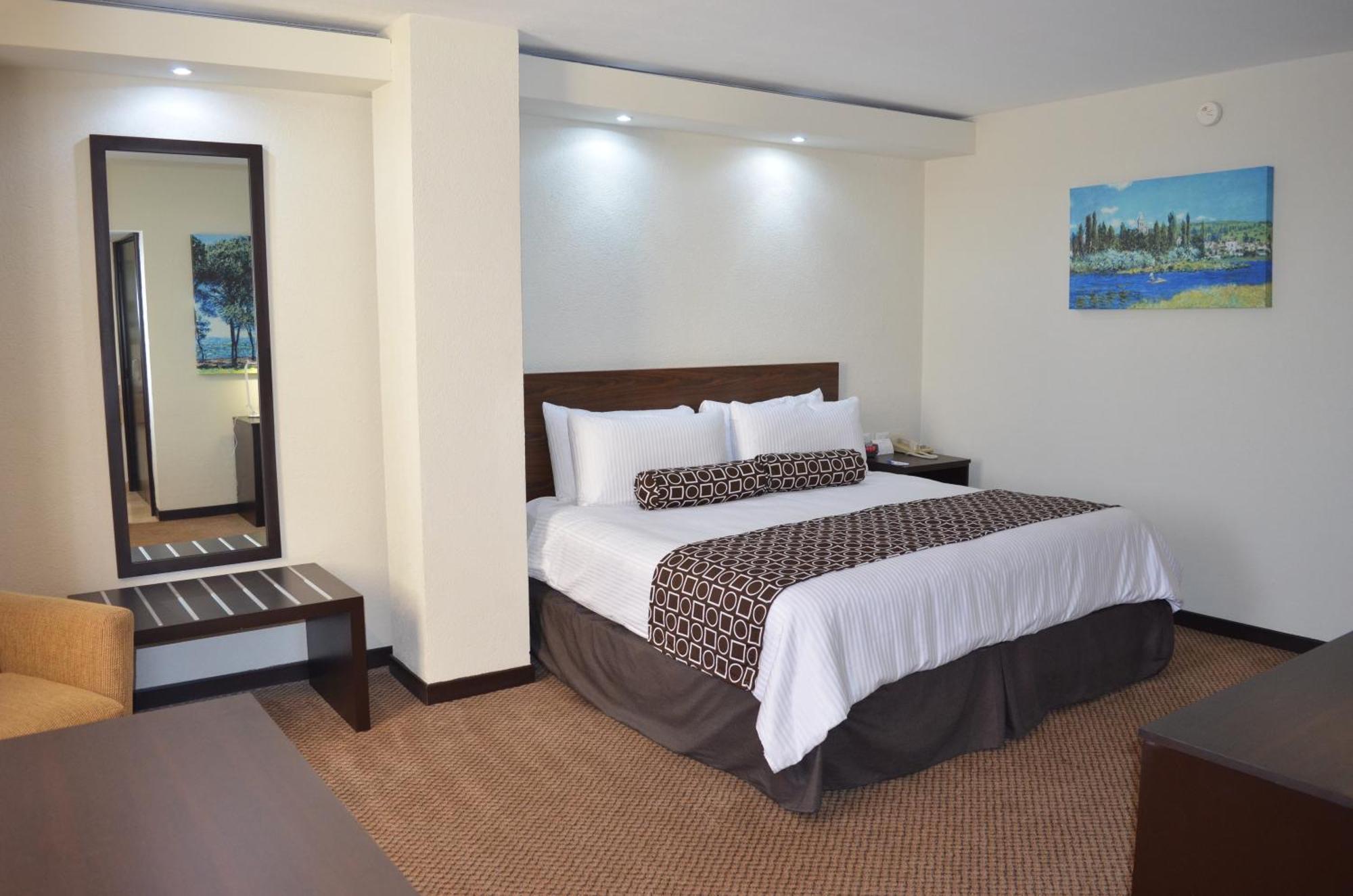 Wyndham Executivo Culiacan Bagian luar foto