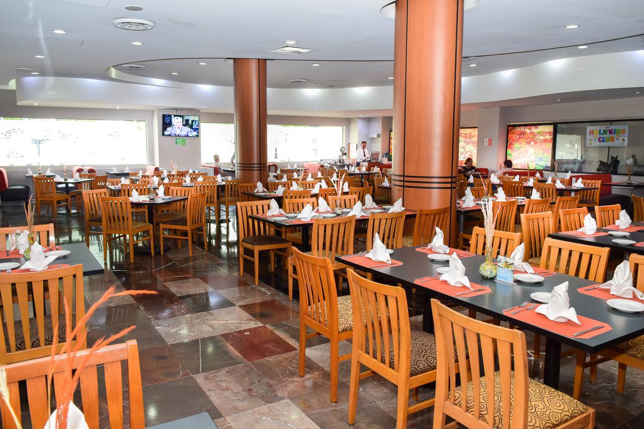 Wyndham Executivo Culiacan Bagian luar foto