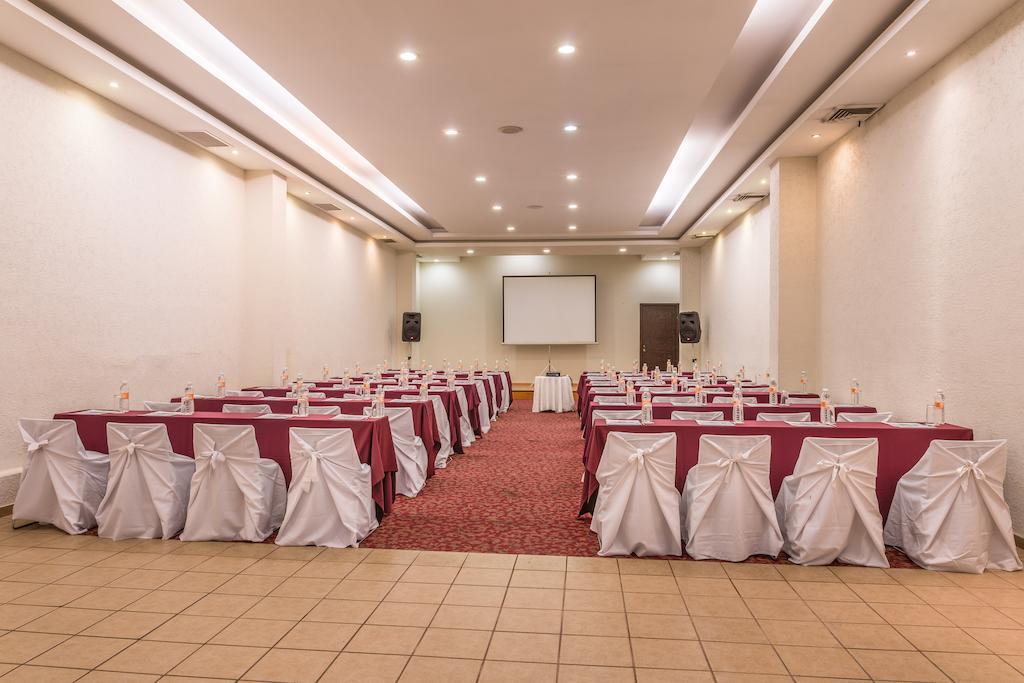 Wyndham Executivo Culiacan Bagian luar foto