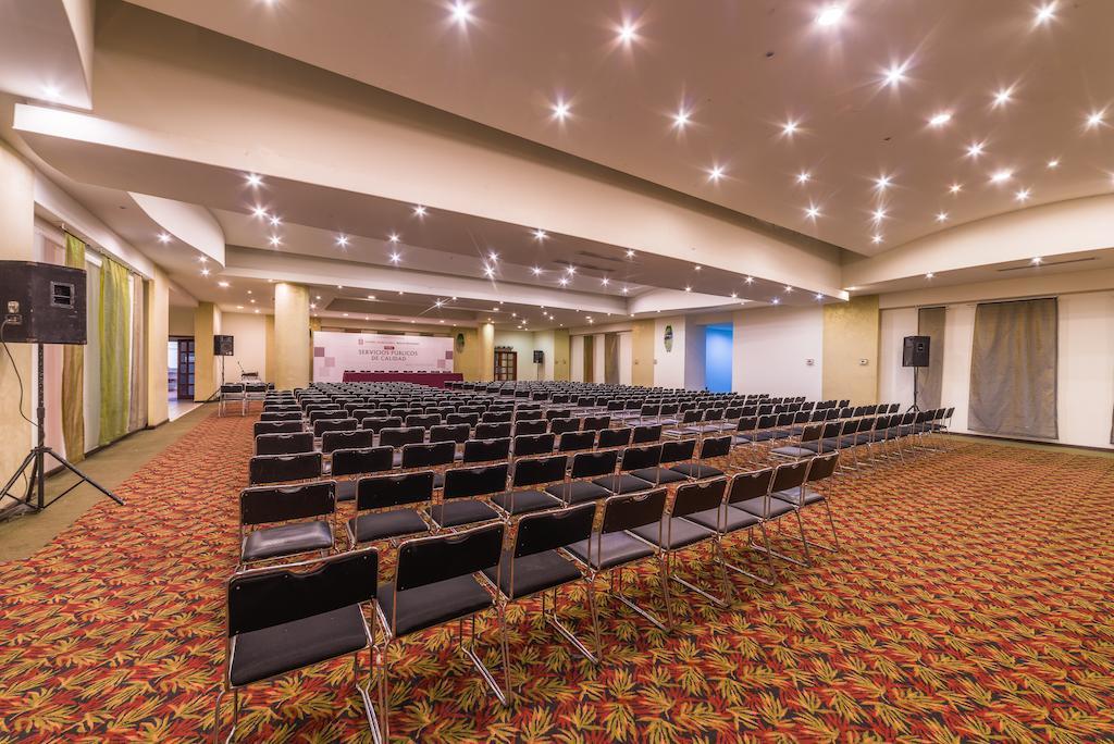 Wyndham Executivo Culiacan Bagian luar foto