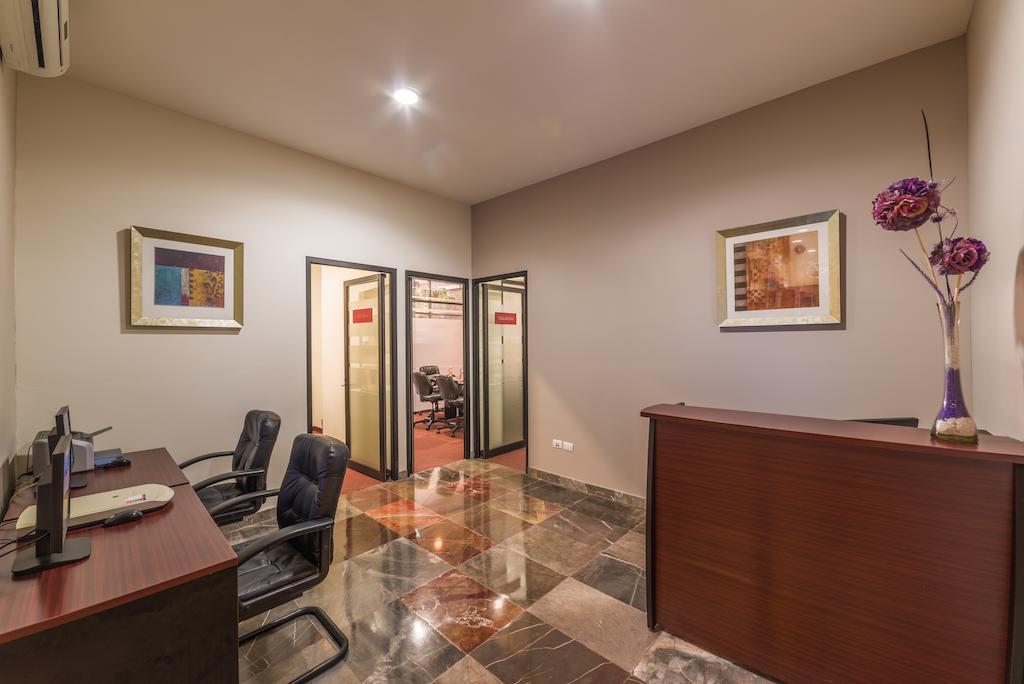 Wyndham Executivo Culiacan Bagian luar foto